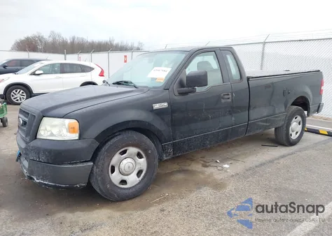 2005 Ford F-150 Stx/Xl/Xlt z USA, uszkodzony, nr VIN 1FTRF12275NB10452